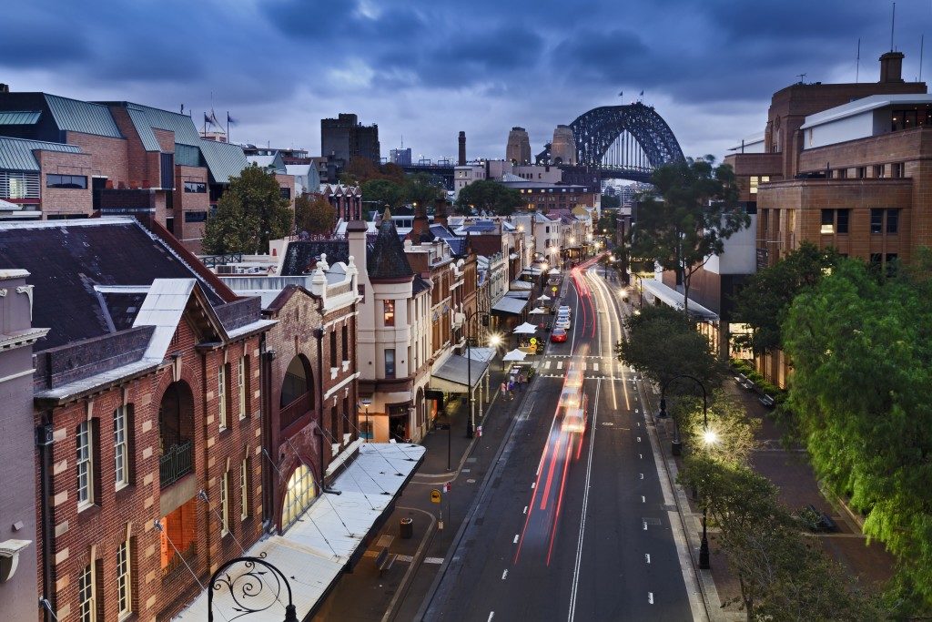 Photograph of the district of Sydney at night